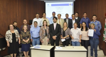 Fundação Banco de Olhos de Goiás firma parceria com prefeituras para combater a catarata em idosos